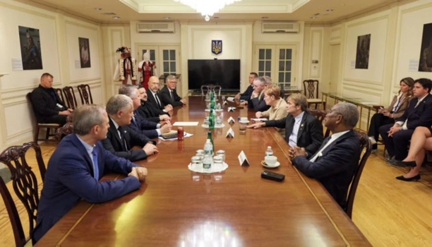 Зеленський закликав Конгрес США до сильної реакції після балістичного удару по Києву