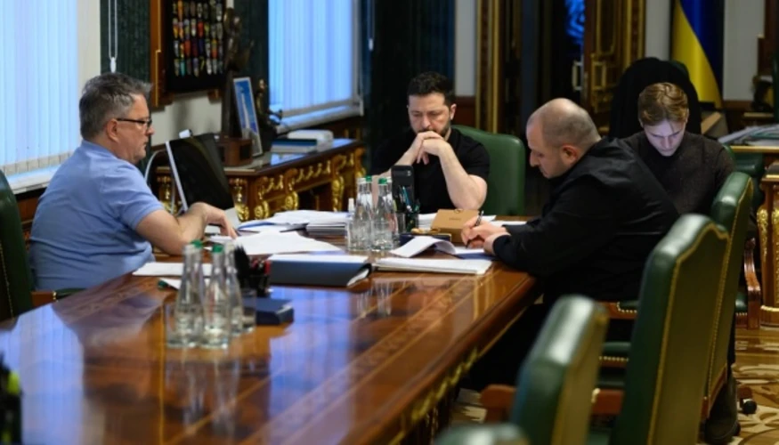 Зеленський як Президент України і Віткофф із Кушнером як представники Трампа: підсумки ролей у дзвінку