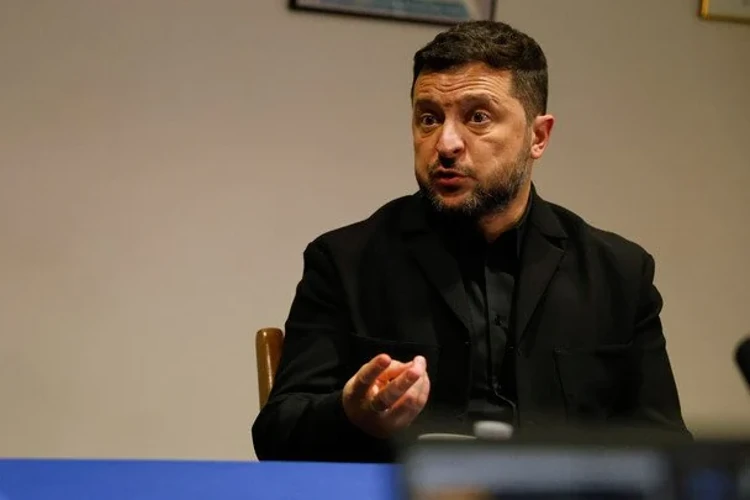 Зеленський окреслив хронологію перевірки Starlink: від тесту в ЄС до обмежень в Україні